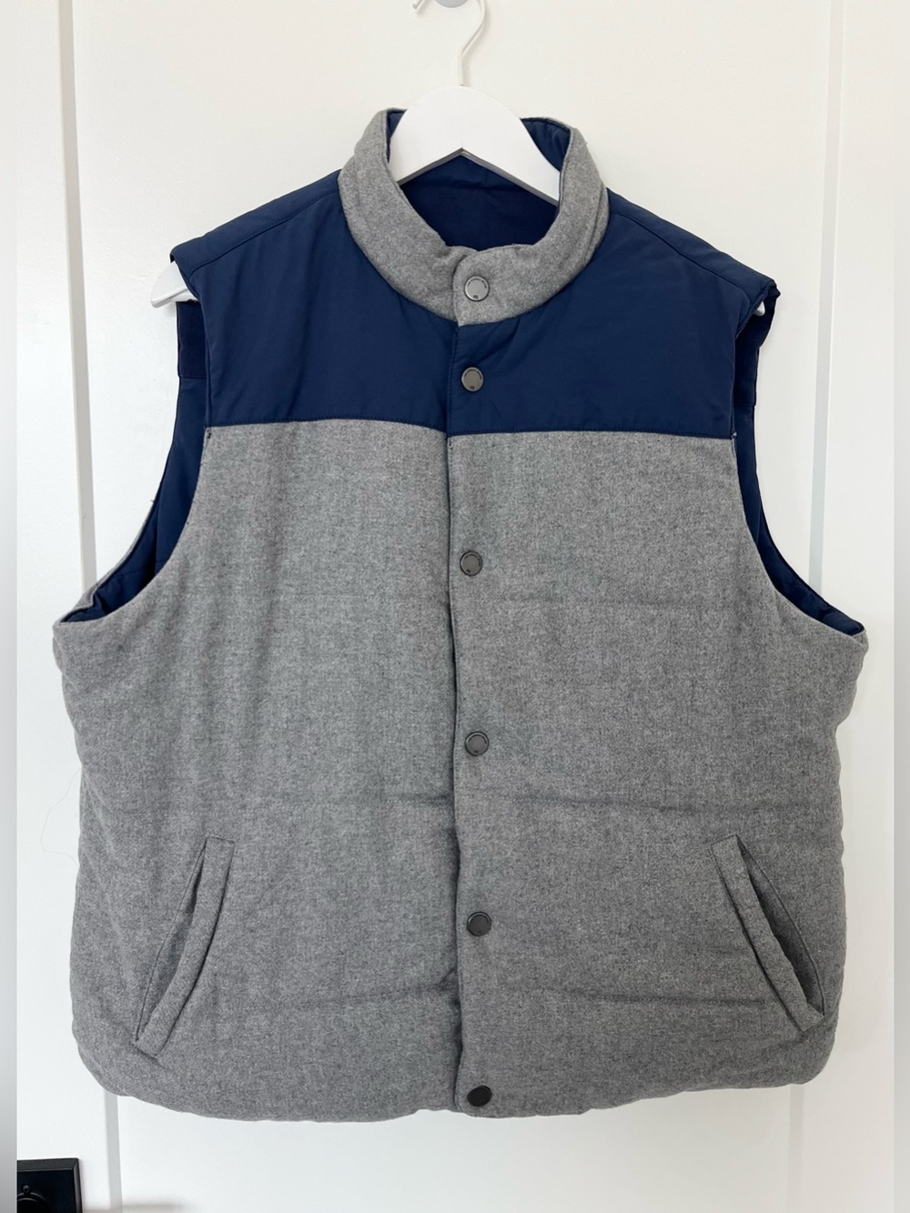The Normal Brand Jacket Reversible Puffer Vest Navy Gray Flannel Snap Mens XL